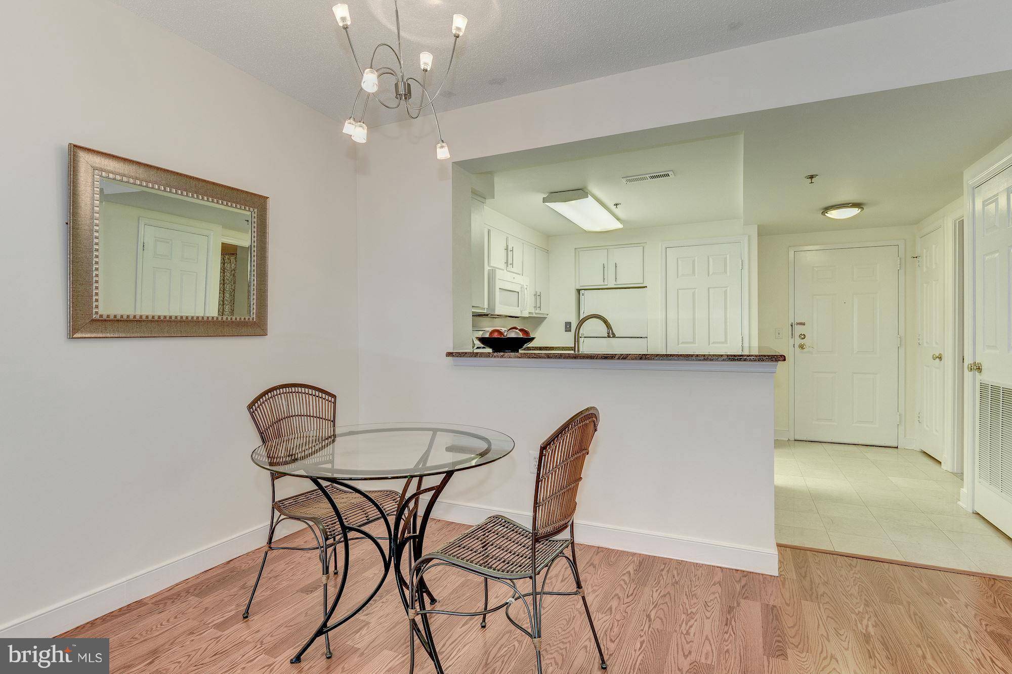 Arlington, VA 22201,1045 UTAH ST #2-306