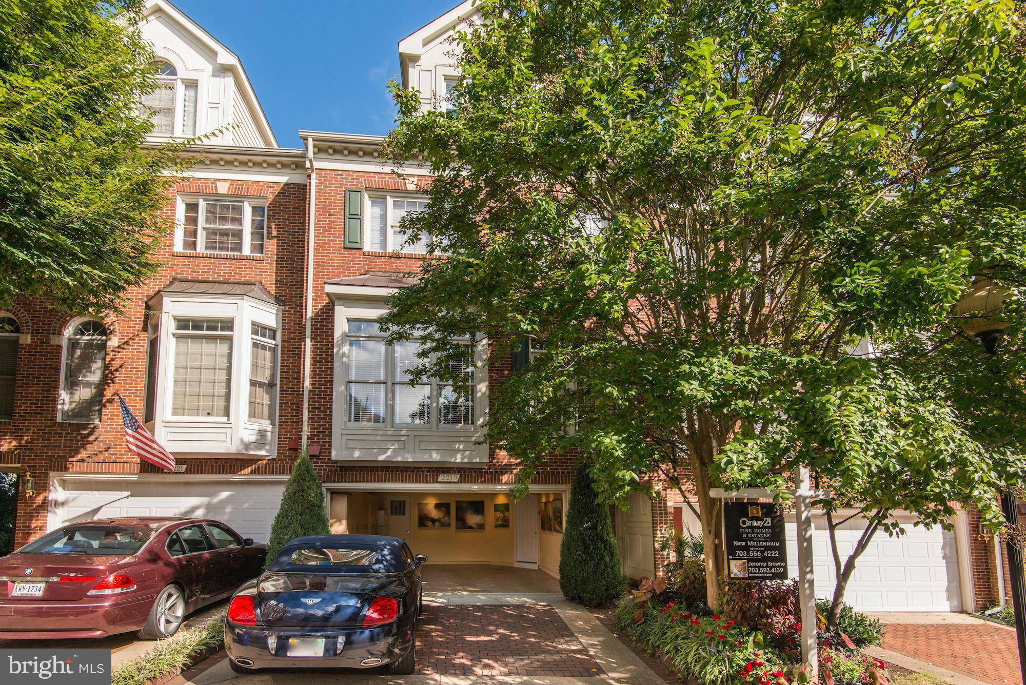 Arlington, VA 22209,2219 OAK CT