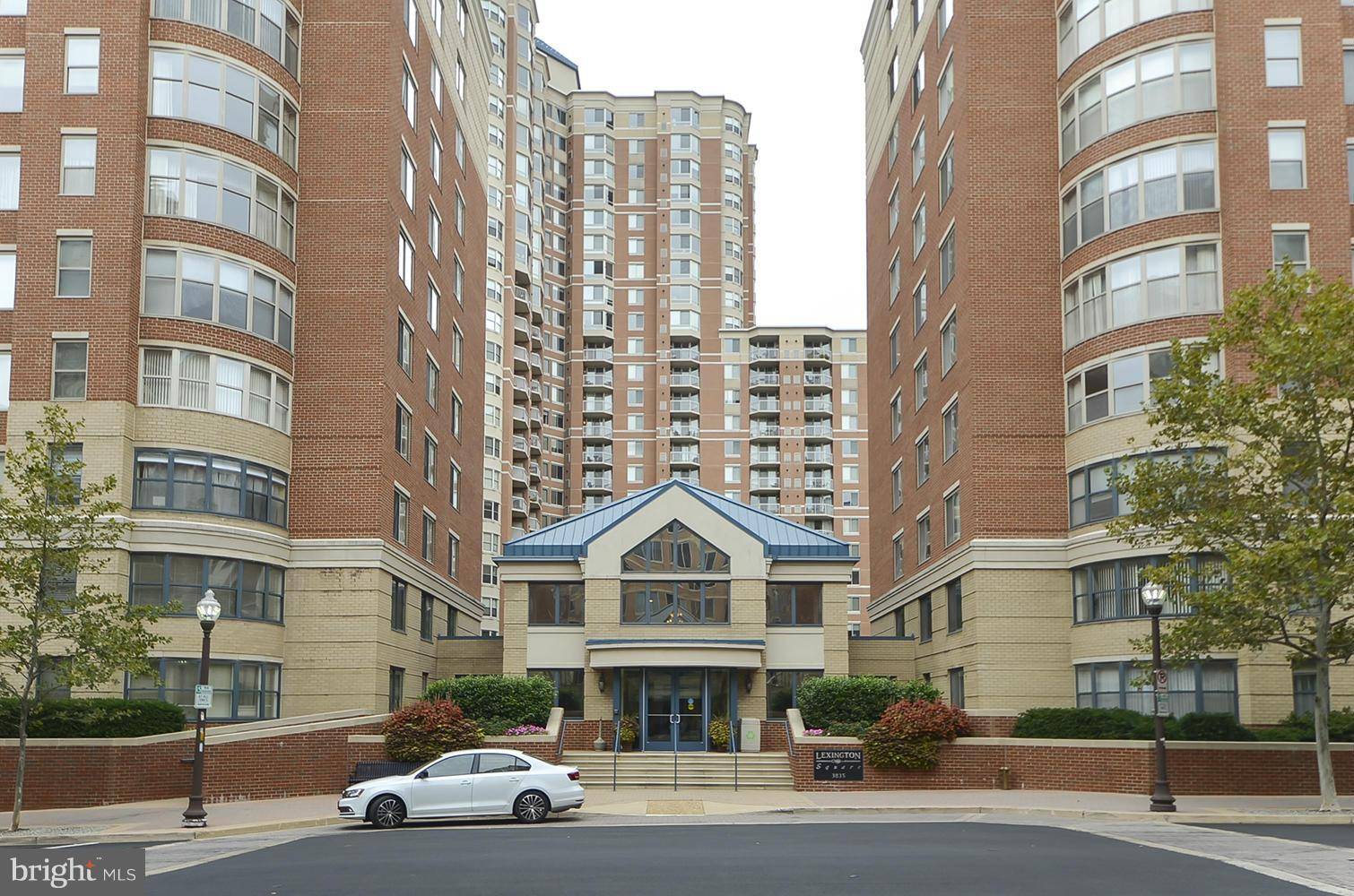 Arlington, VA 22203,3835 9TH ST N #401E