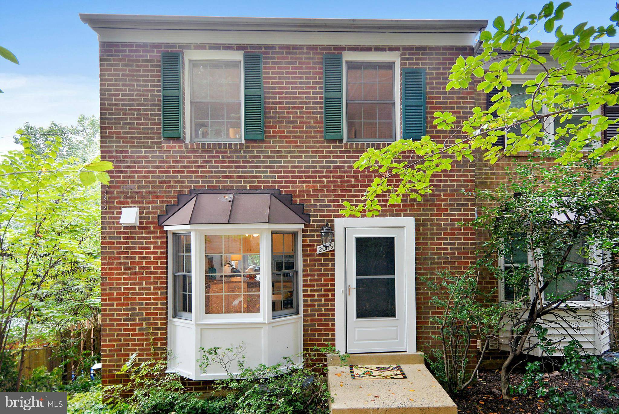 Arlington, VA 22204,2059-SOUTH GLEBE RD