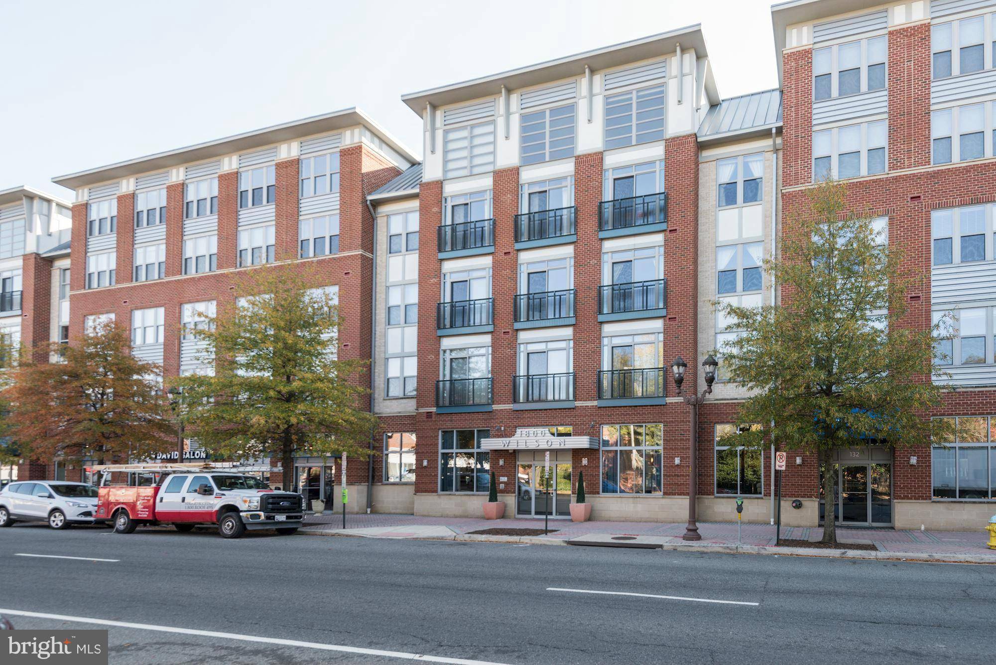 Arlington, VA 22201,1800 WILSON BLVD #123