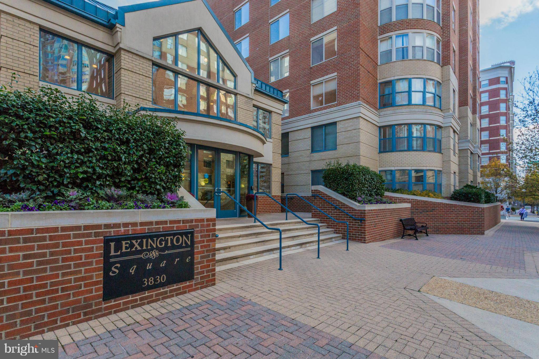 Arlington, VA 22203,3830 9TH ST N #504E