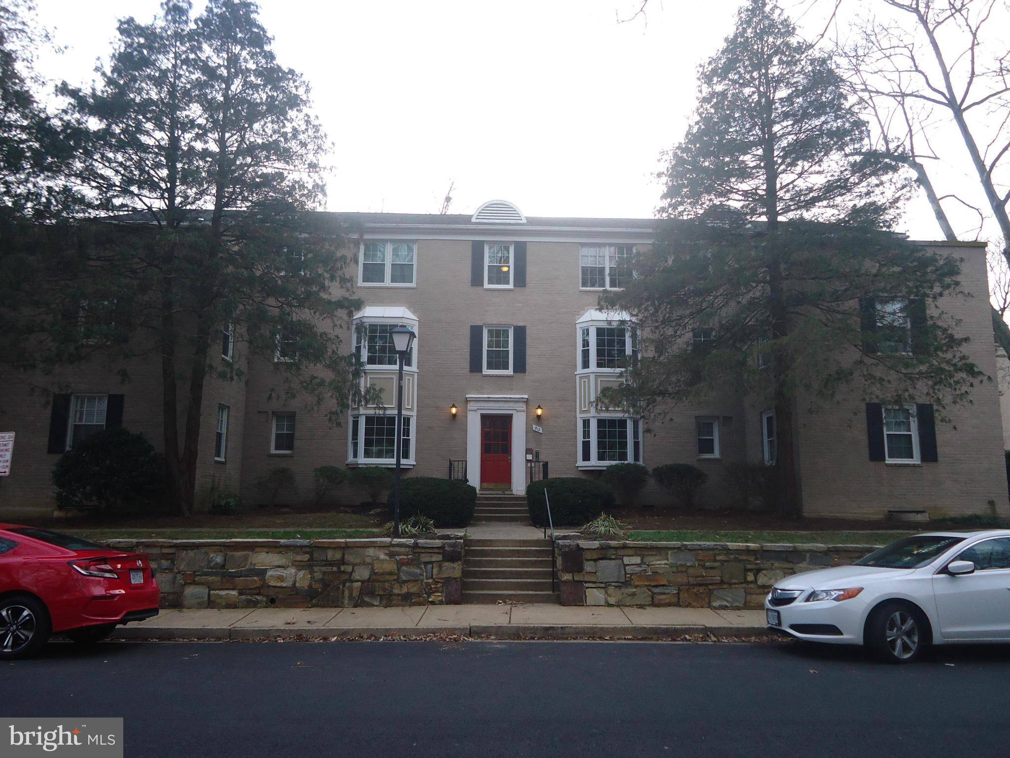 Arlington, VA 22204,812 ARLINGTON MILL DR #7-201