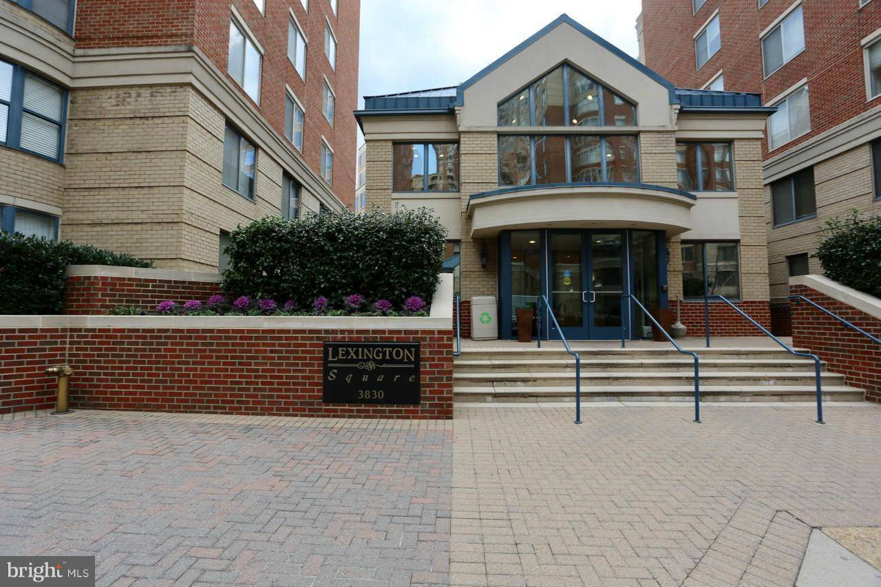 Arlington, VA 22203,3830 9TH ST N #203E