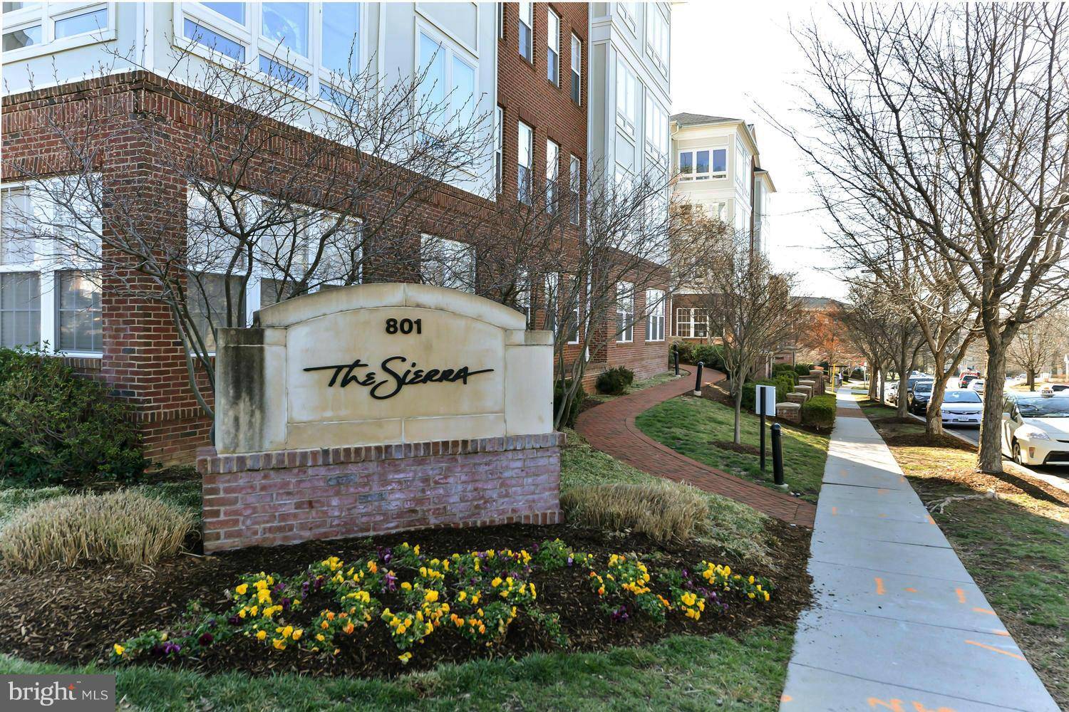 Arlington, VA 22204,801 GREENBRIER ST S #104