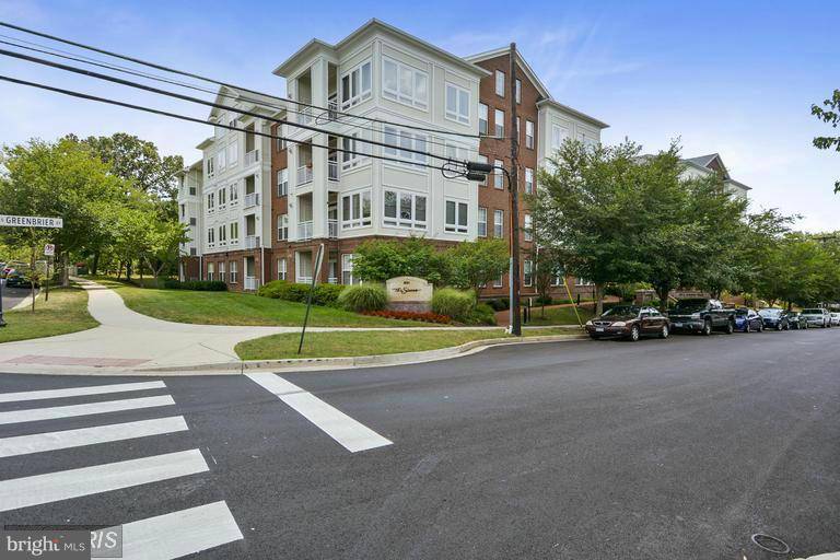 Arlington, VA 22204,801 GREENBRIER ST S #408