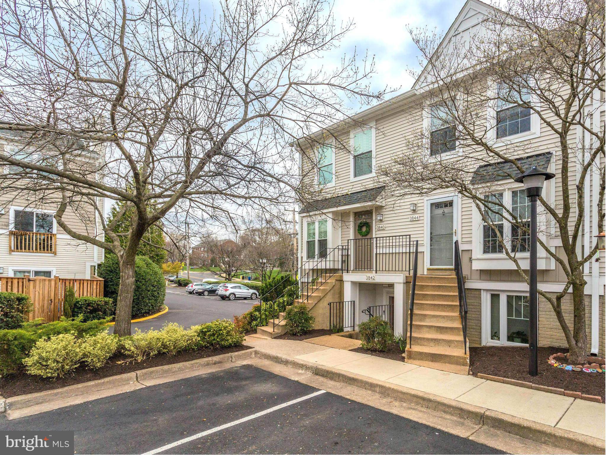 Arlington, VA 22204,3844 9TH RD S