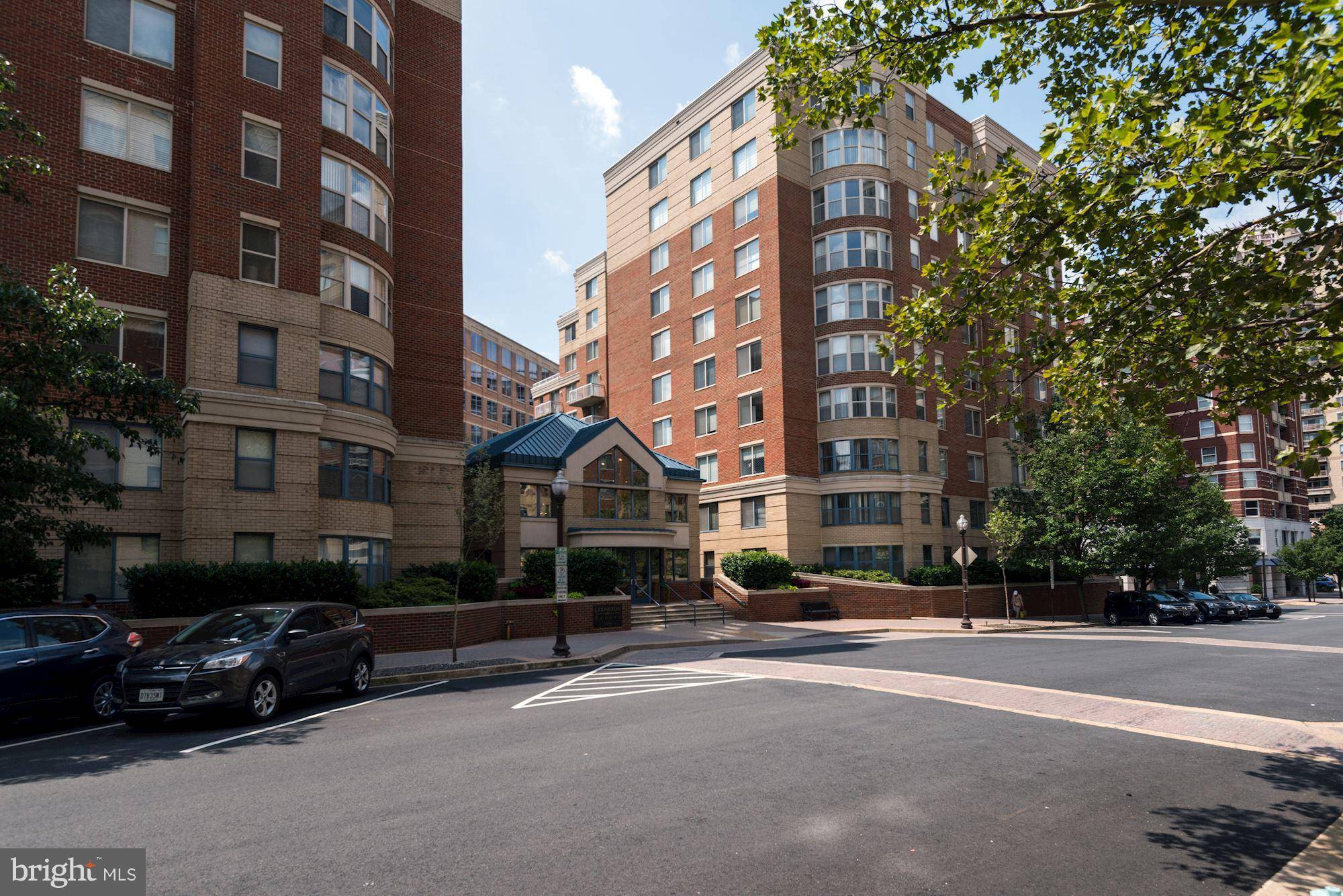 Arlington, VA 22203,3830 9TH ST N #602W