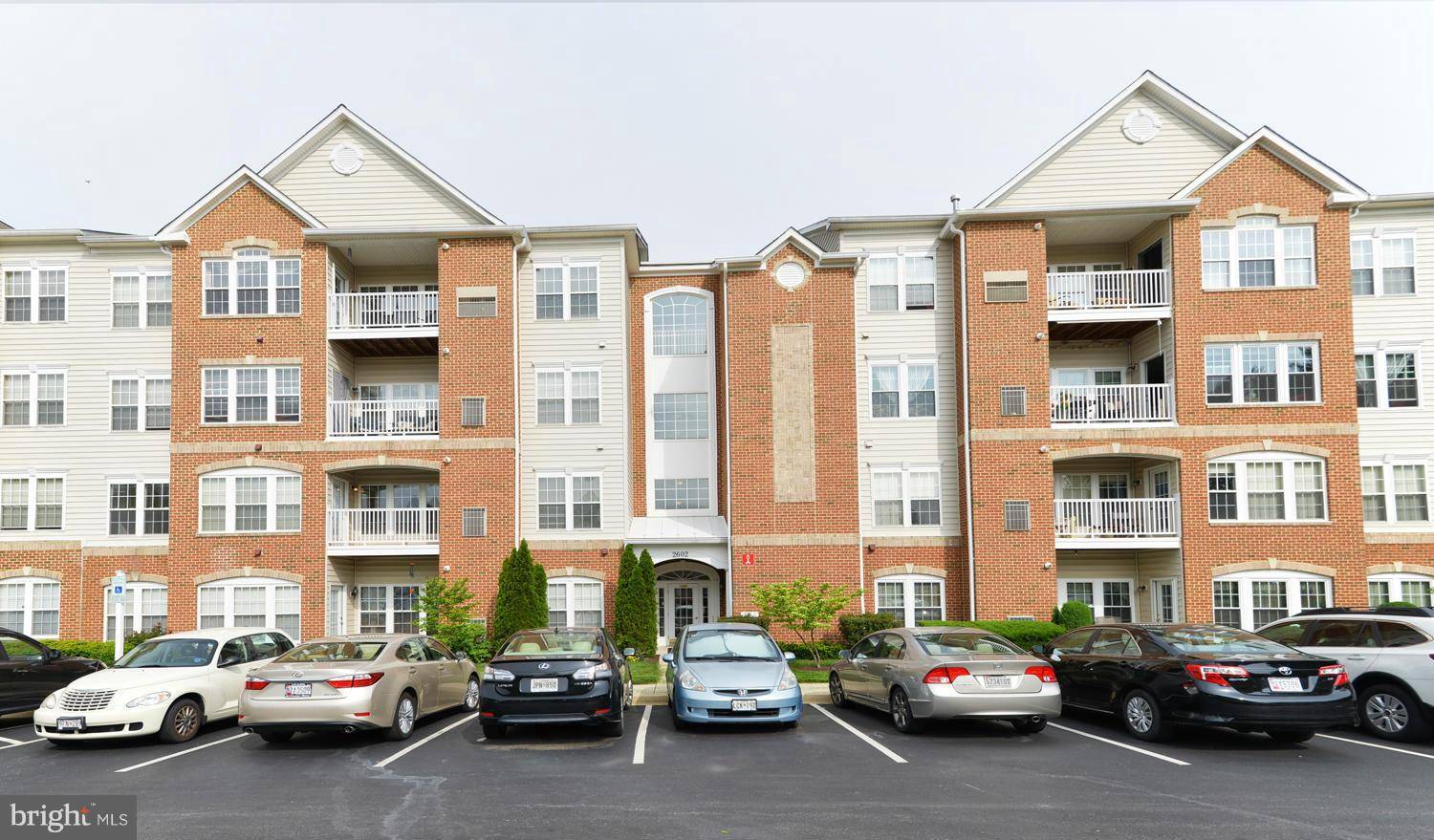 Odenton, MD 21113,2602 CLARION CT #201