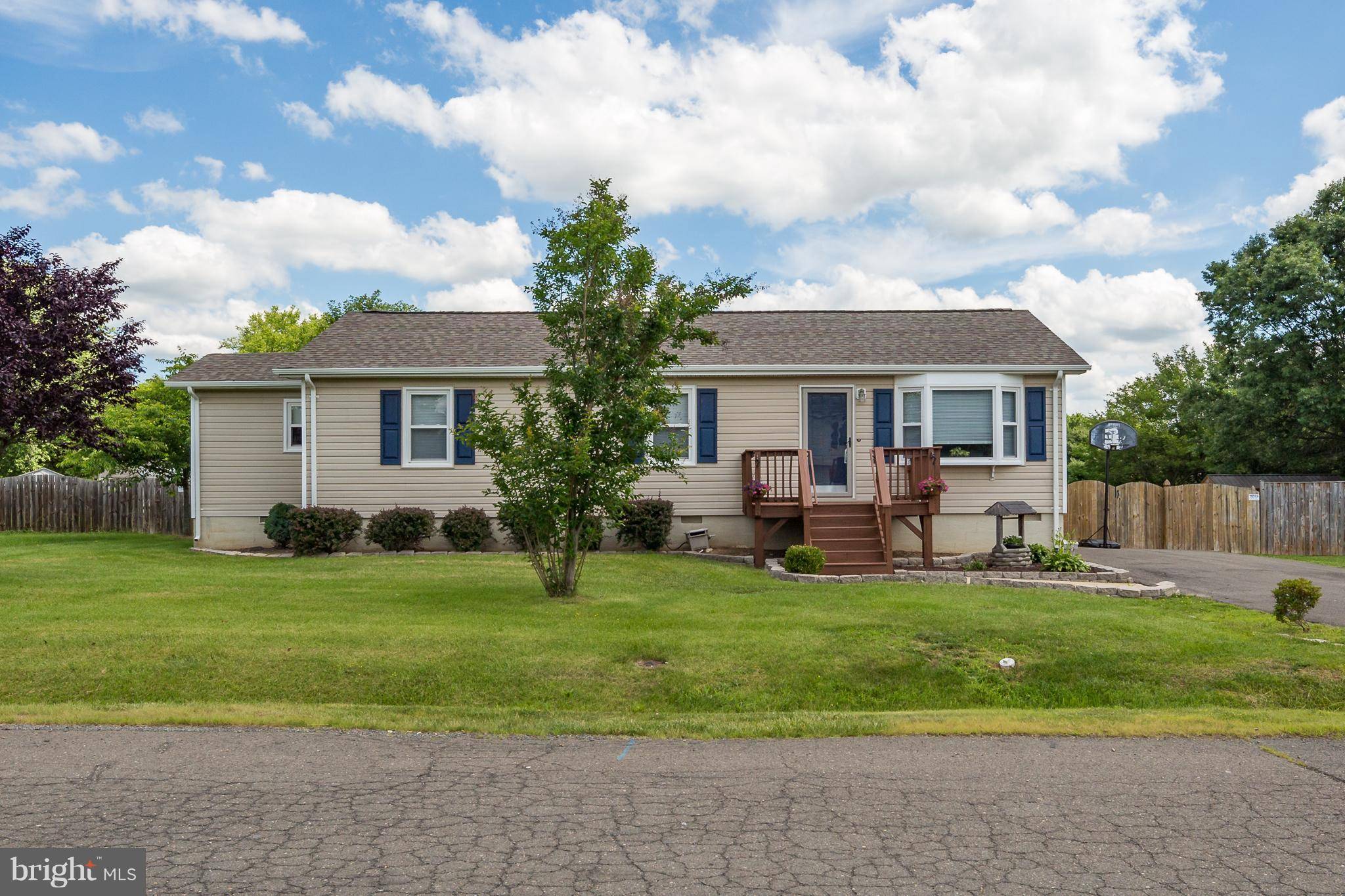 Bealeton, VA 22712,6822 CRESCENT RIDGE CT