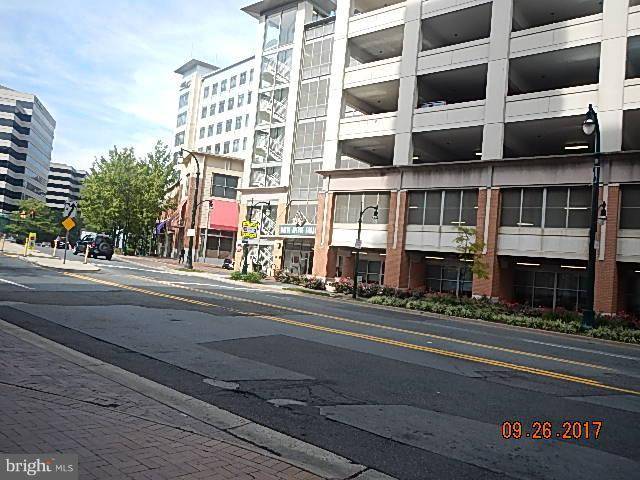 Silver Spring, MD 20910,930 WAYNE AVE #1303