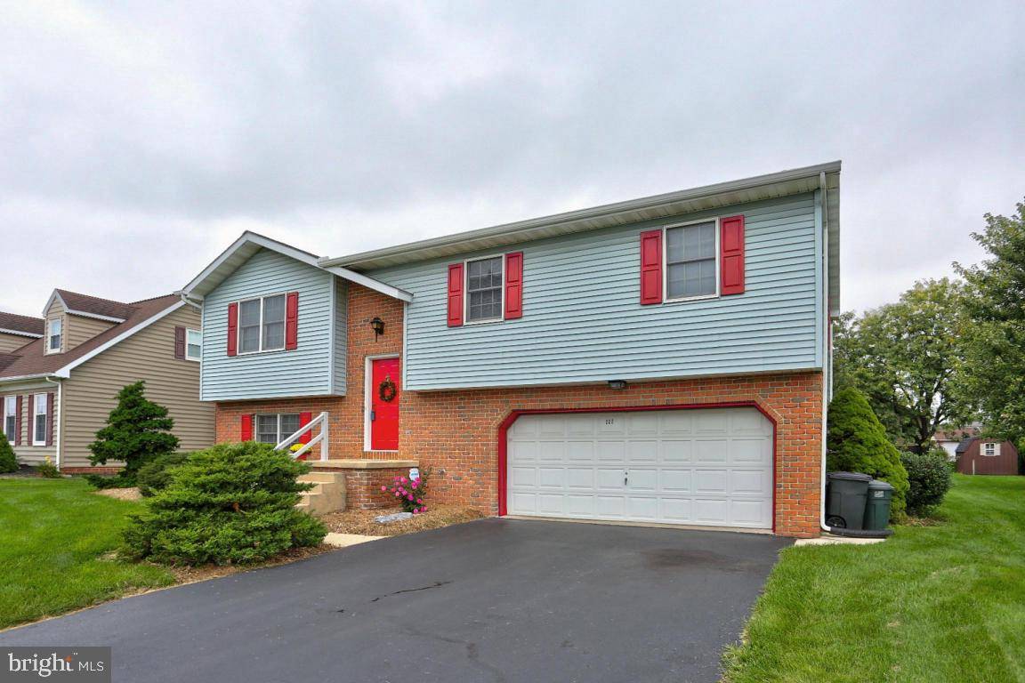 Ephrata, PA 17522,222 STEPHEN LN