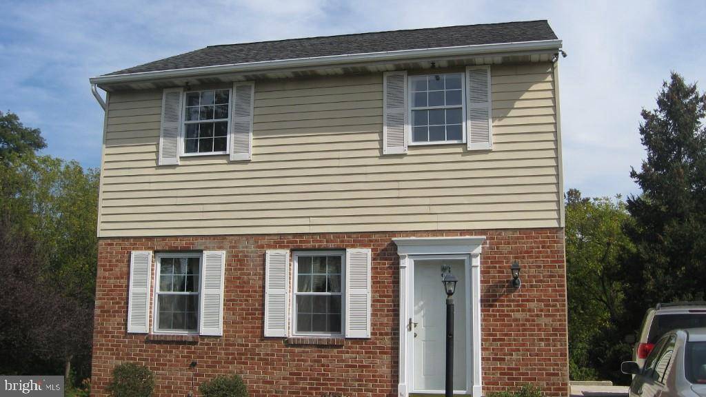 Lancaster, PA 17602,448 LUPINE CIR