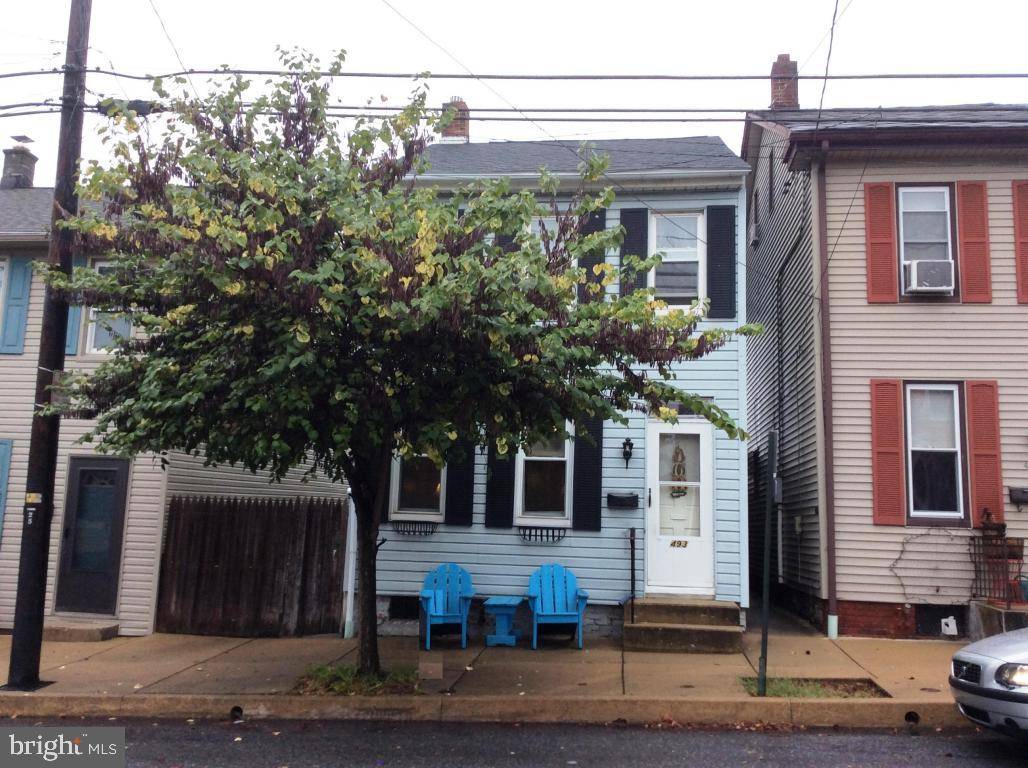 Columbia, PA 17512,493 MANOR ST