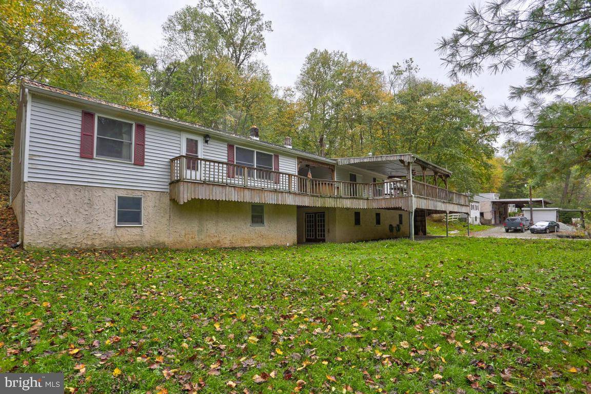 Pequea, PA 17565,682 RIVER RD