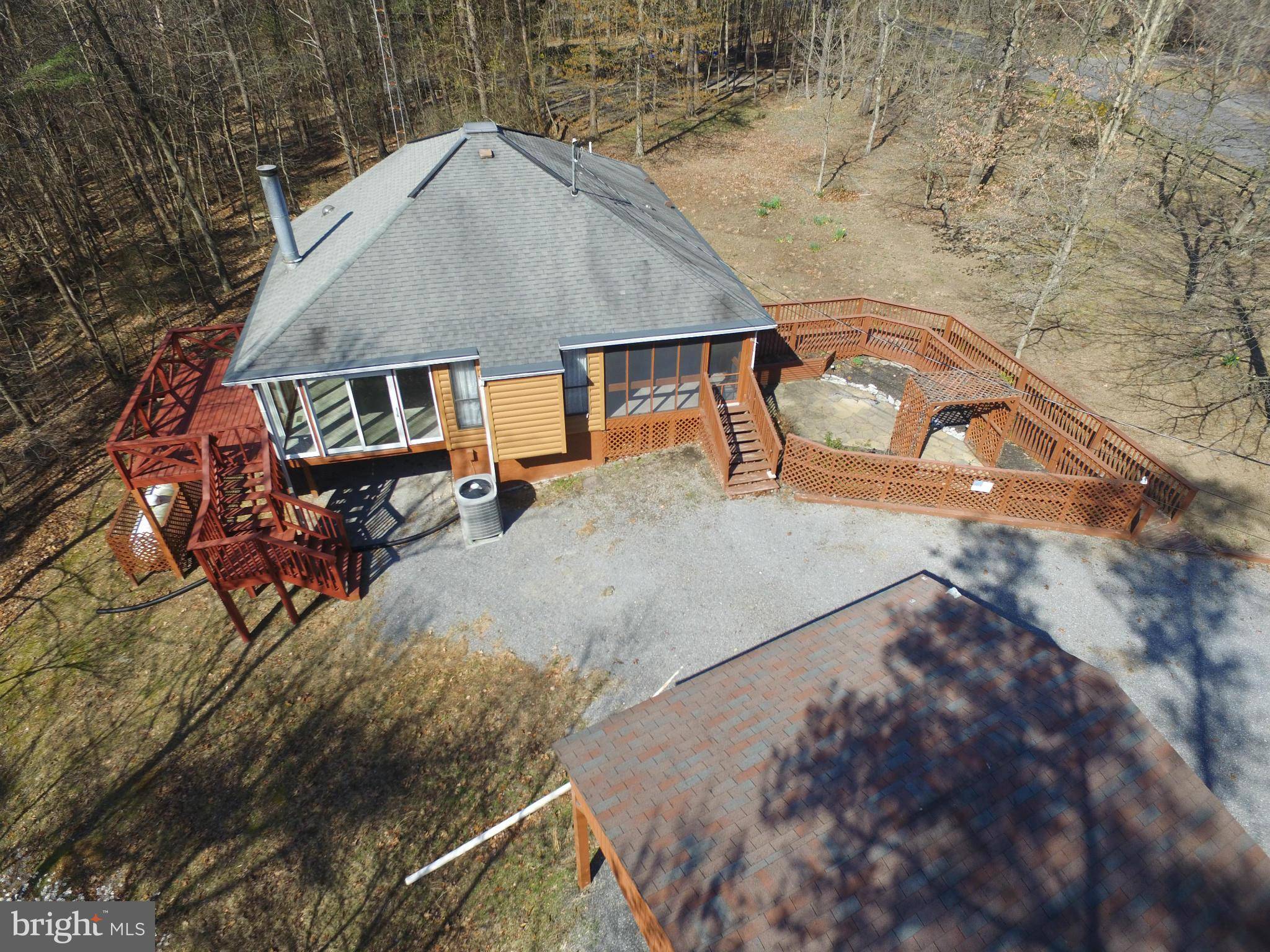 Hedgesville, WV 25427,60 RAINBOW LN