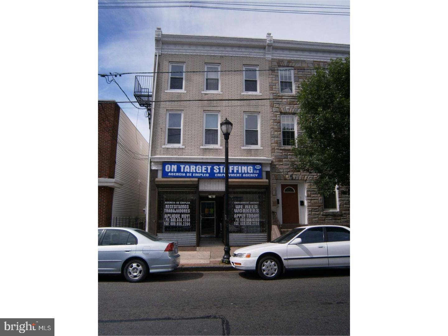 Trenton, NJ 08611,925 S CLINTON AVE