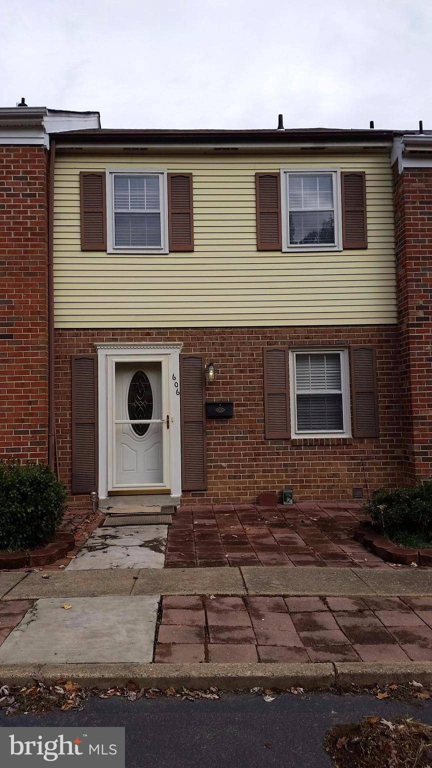 Fredericksburg, VA 22408,606 OLDE GREENWICH CIR