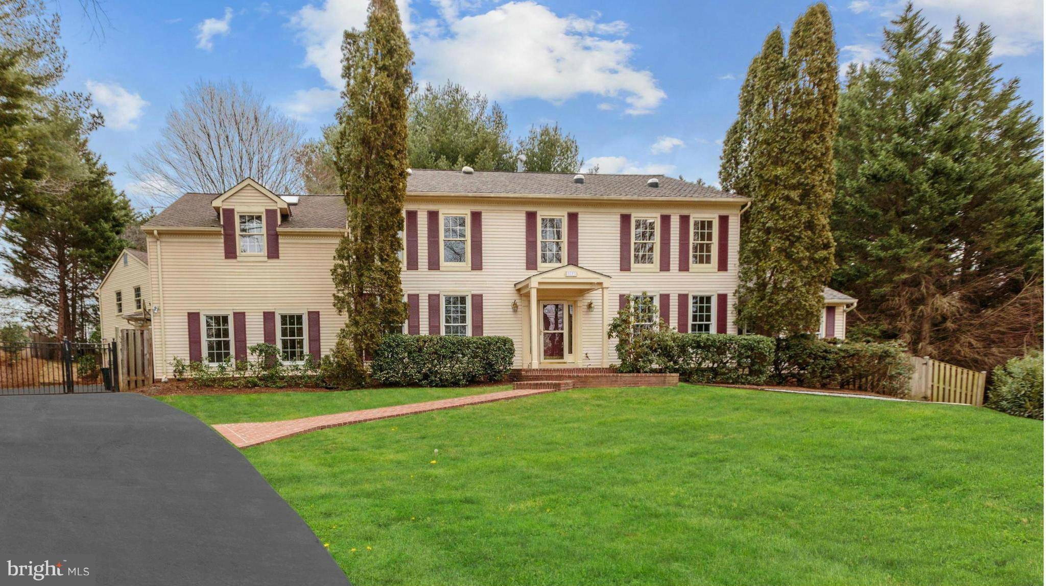 Mclean, VA 22101,1293 BERESFORD CT