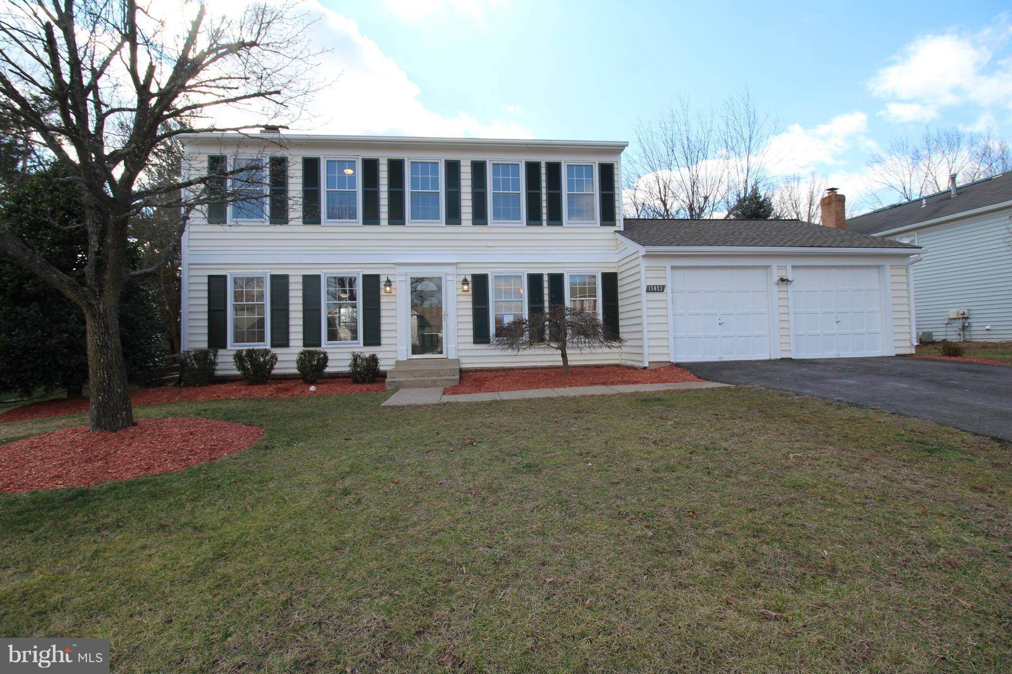 Centreville, VA 20120,15023 GREYMONT DR