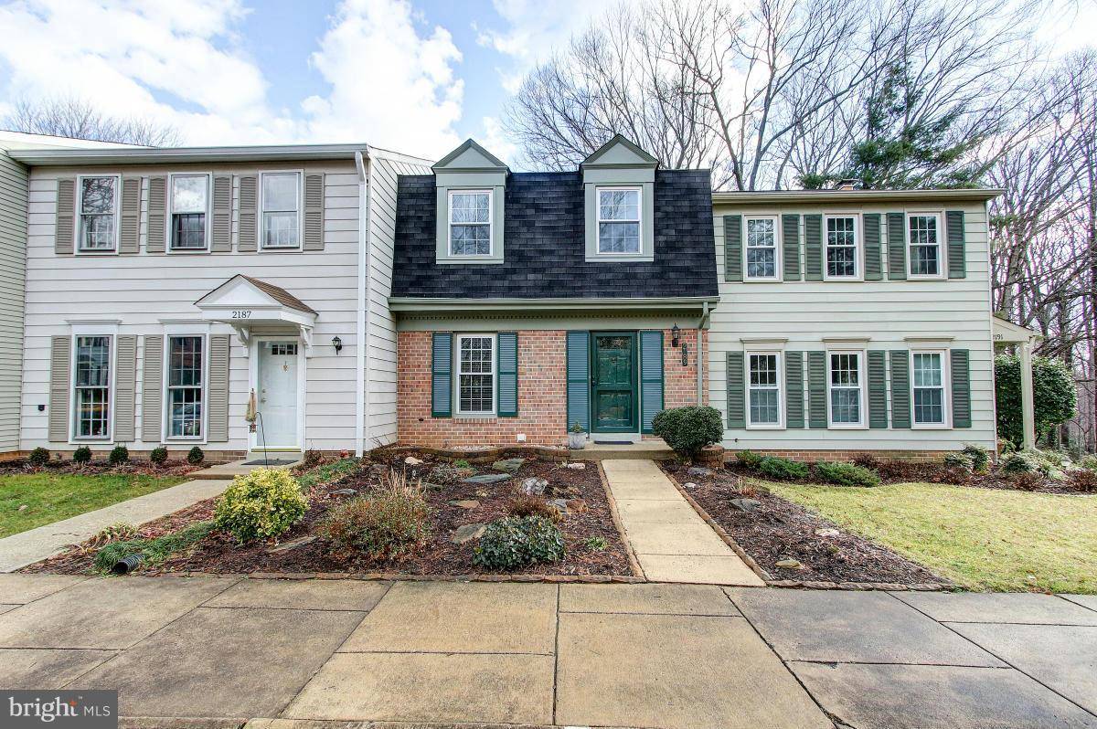 Reston, VA 20191,2189 POND VIEW CT