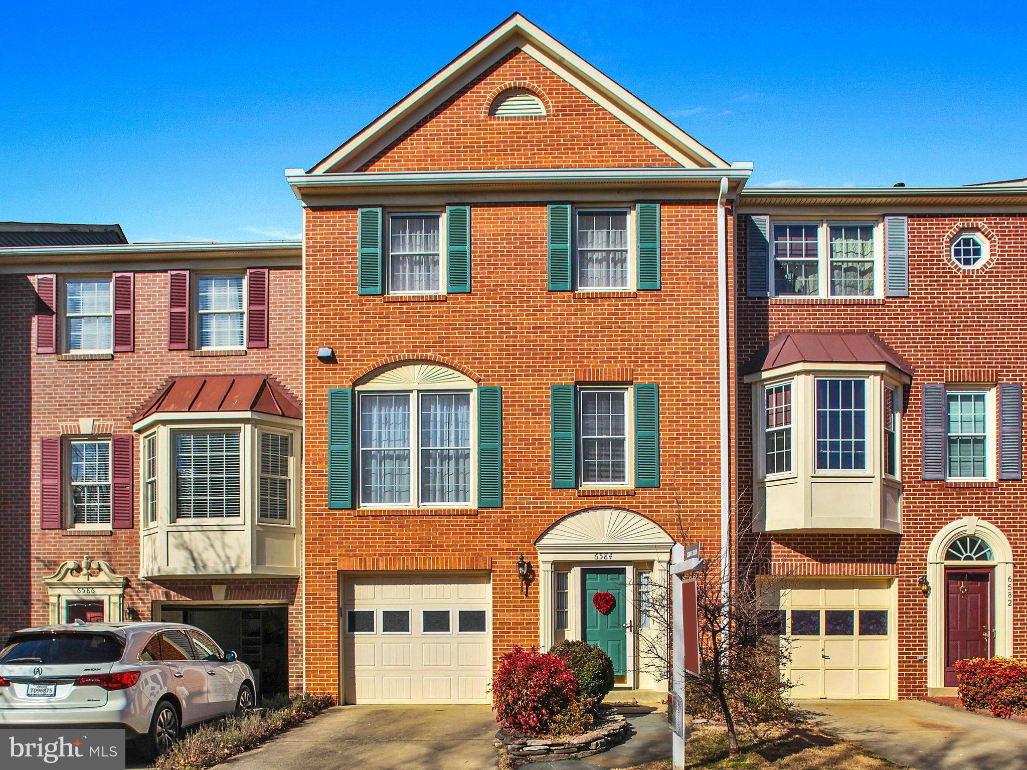 Alexandria, VA 22315,6584 MORNING MEADOW DR