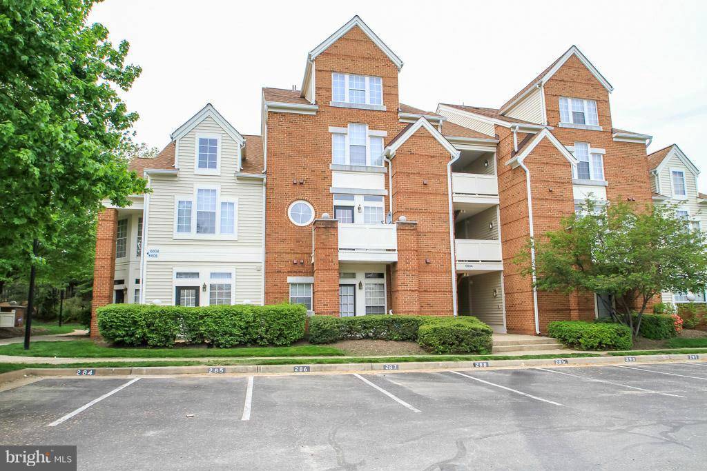 Alexandria, VA 22315,6808 BRINDLE HEATH WAY #270