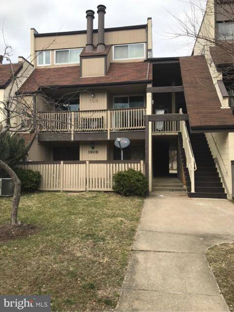 Alexandria, VA 22309,3916 WOODHUE PL #8