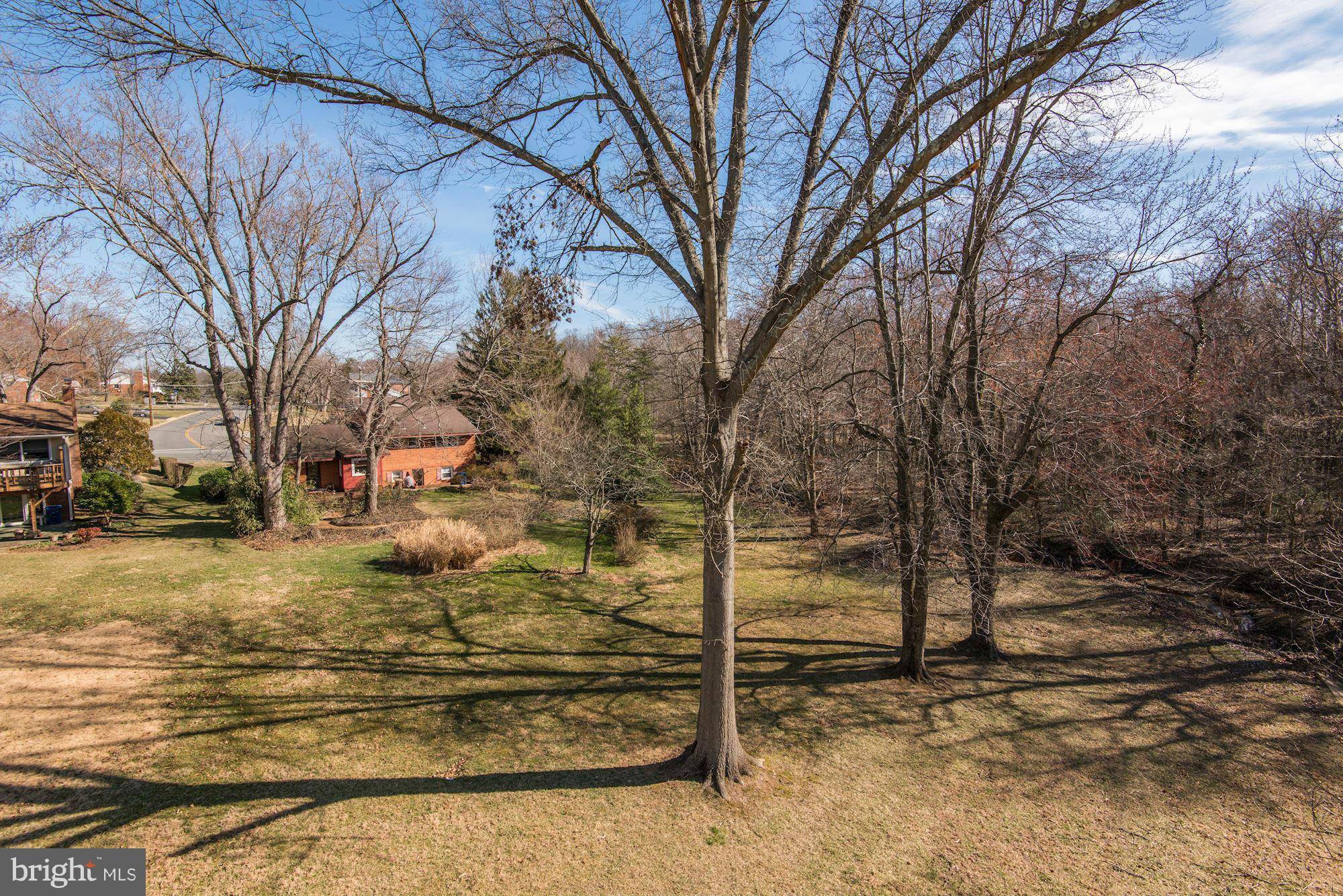 Mclean, VA 22101,6927 CHURCHILL RD