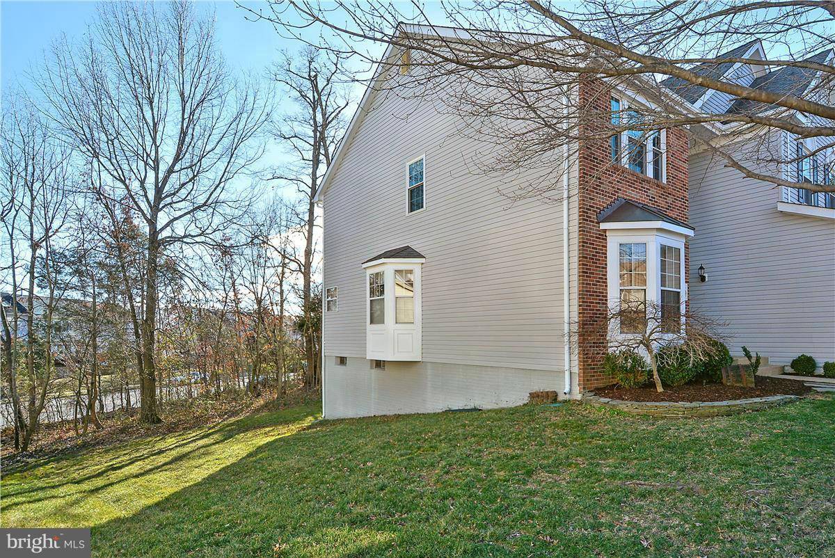 Centreville, VA 20121,6414 EMERALD GREEN CT