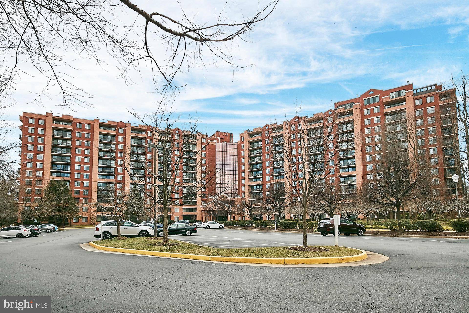 Falls Church, VA 22043,2230 GEORGE C MARSHALL DR #309