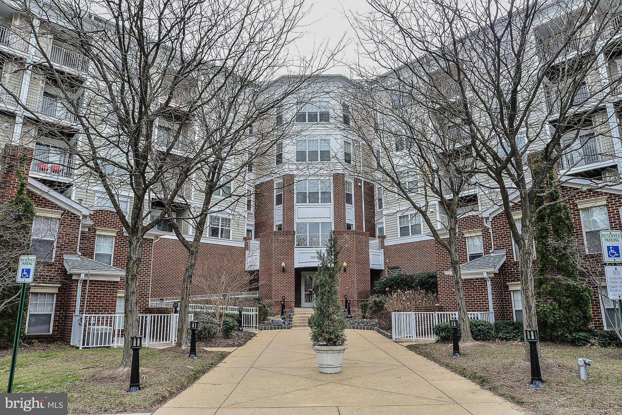 Mclean, VA 22102,1645 INTERNATIONAL DR #227