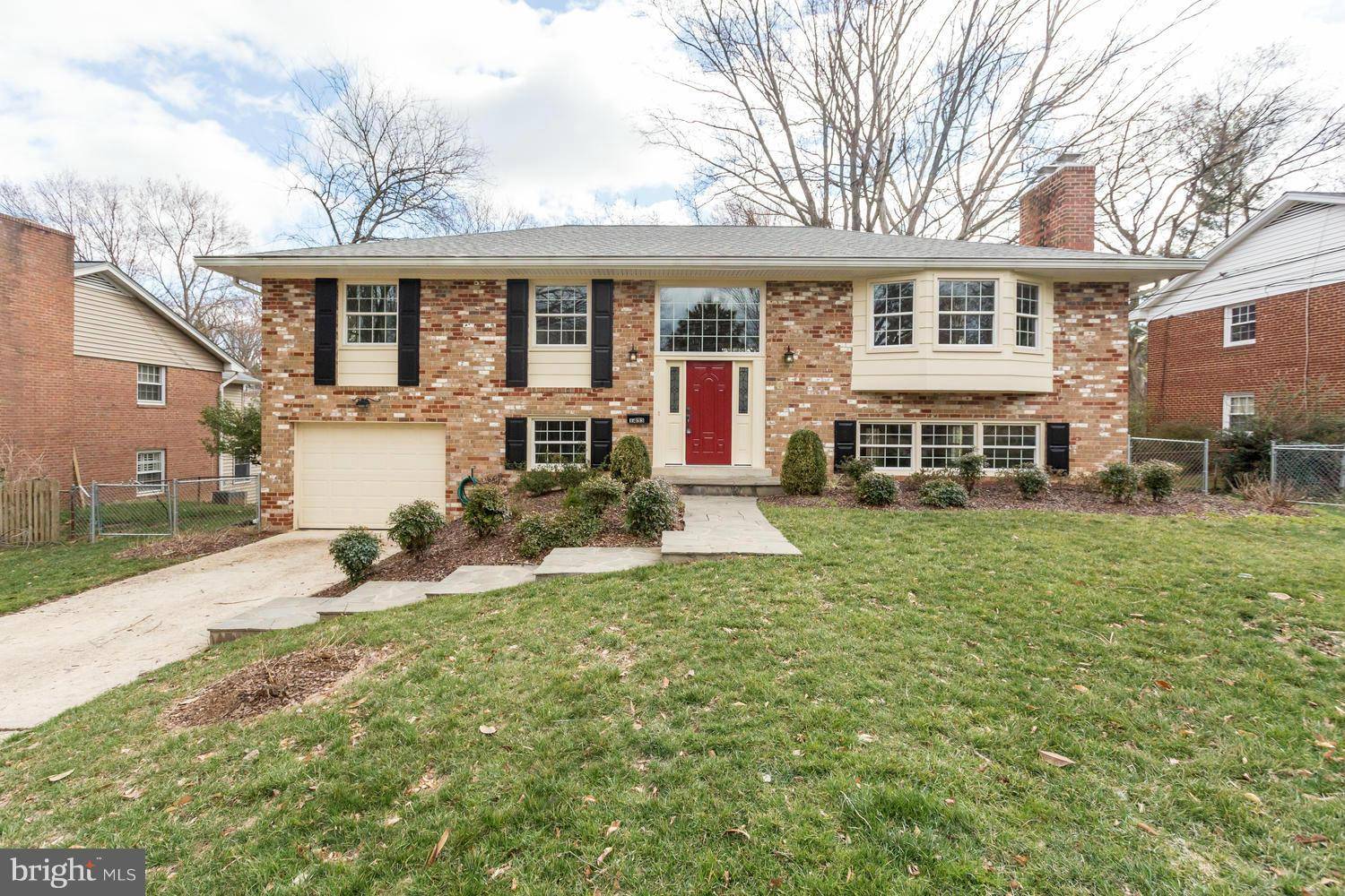 Mclean, VA 22101,1433 COLA DR