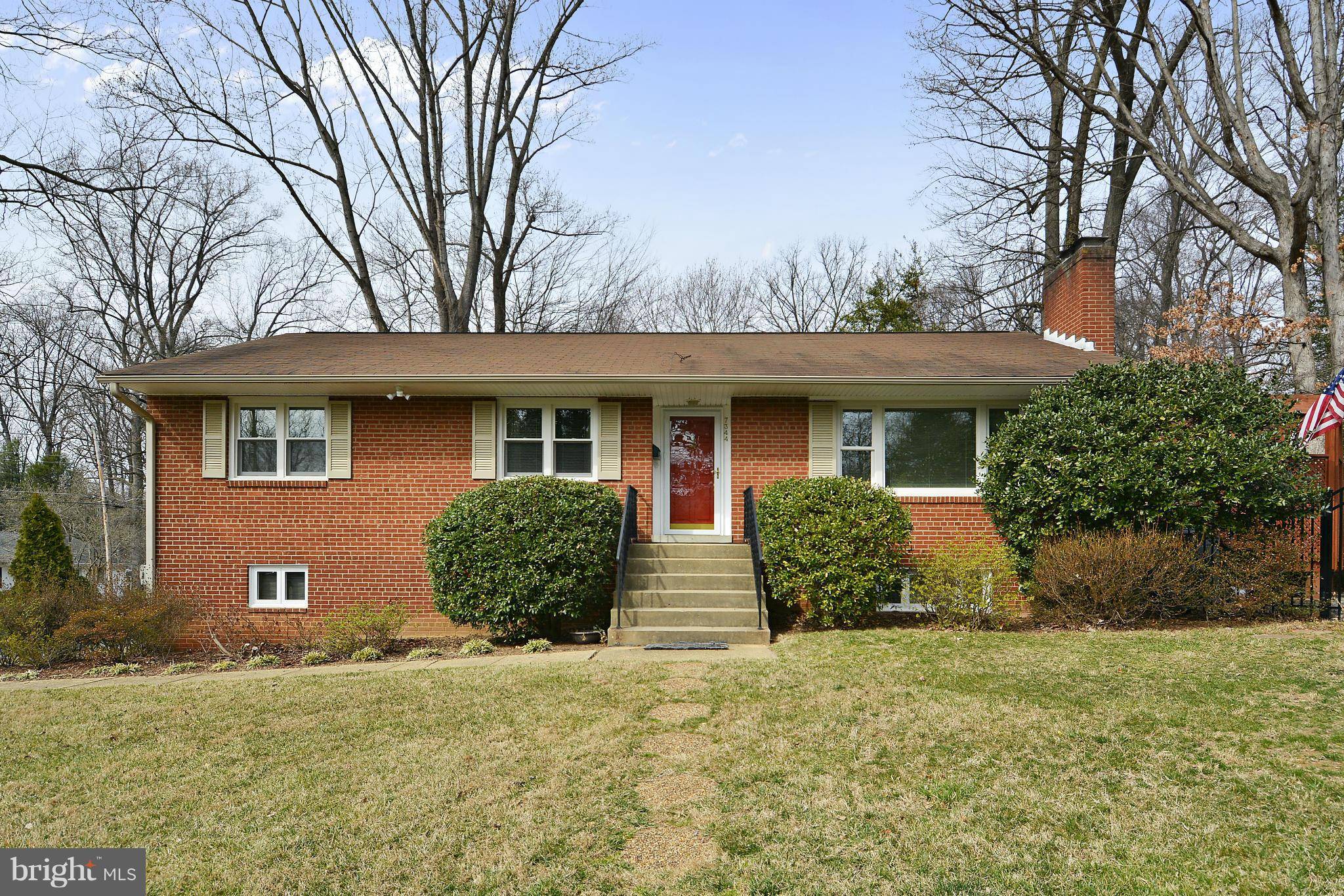 Falls Church, VA 22043,7344 BARBOUR CT