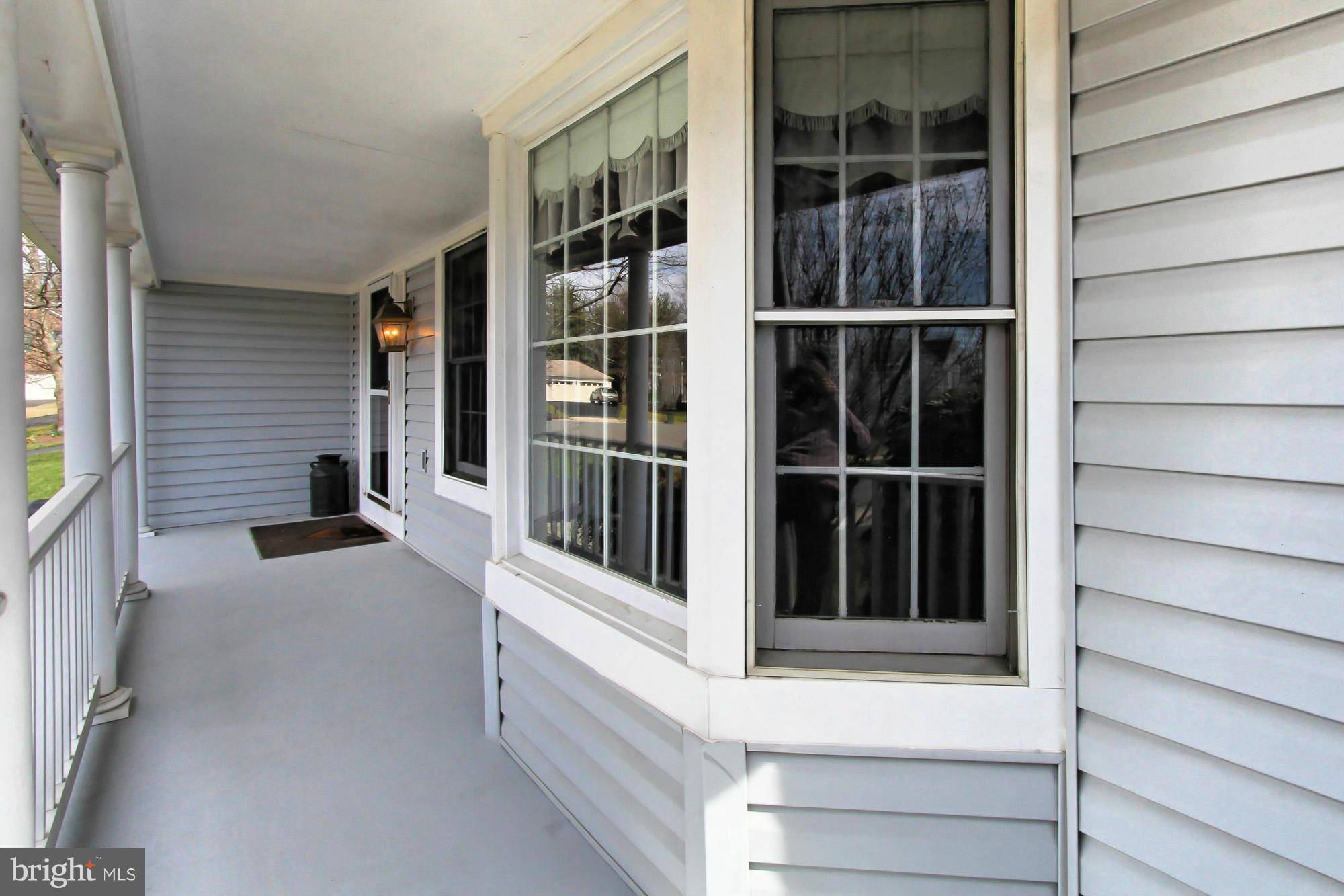 Clifton, VA 20124,13607 WHITE STONE CT