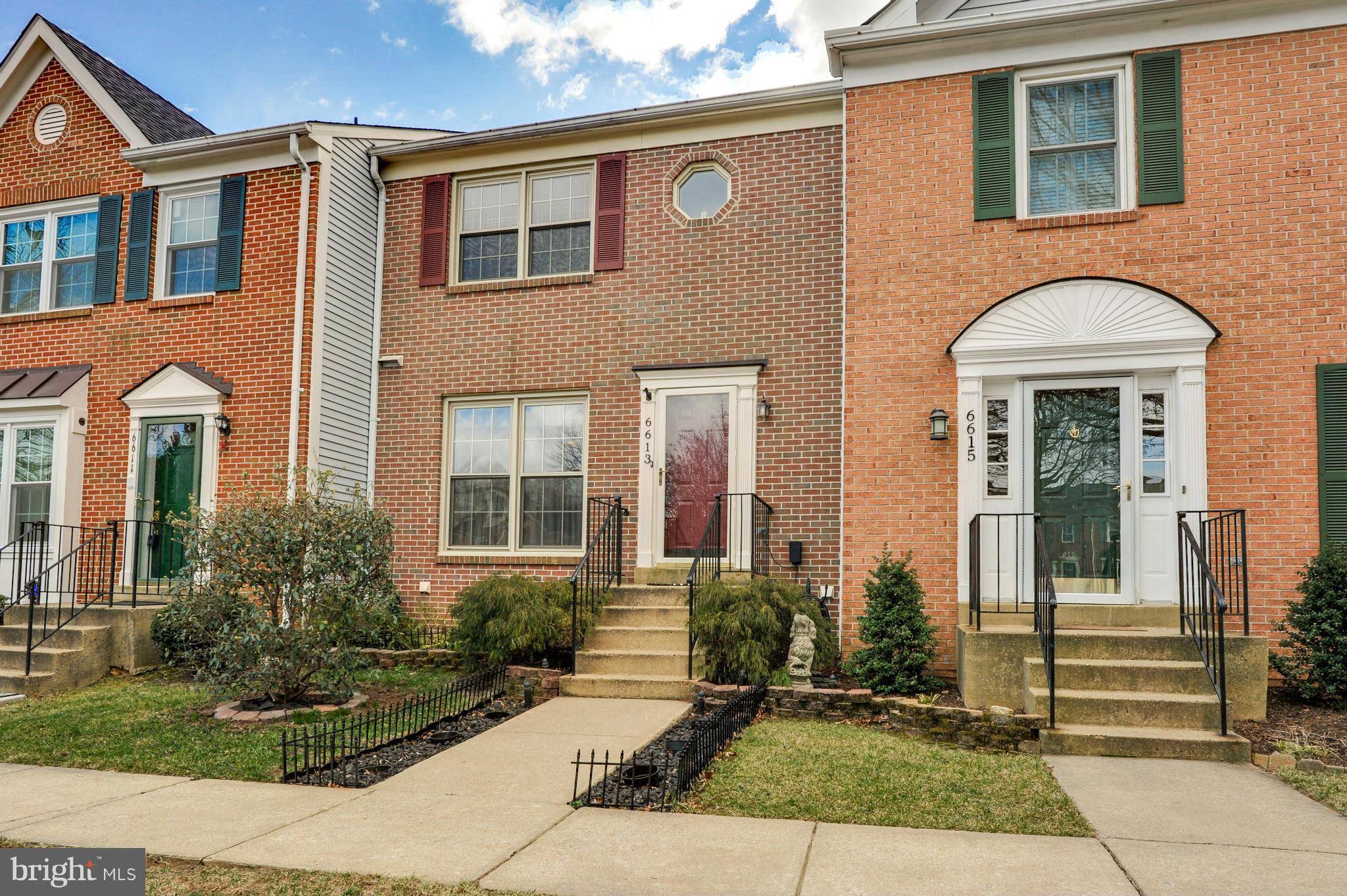 Alexandria, VA 22315,6613 SKY BLUE CT