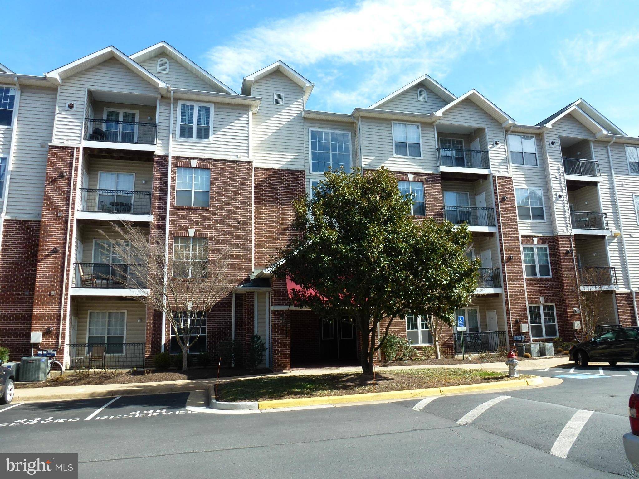 Mclean, VA 22102,1581 SPRING GATE DR #5406