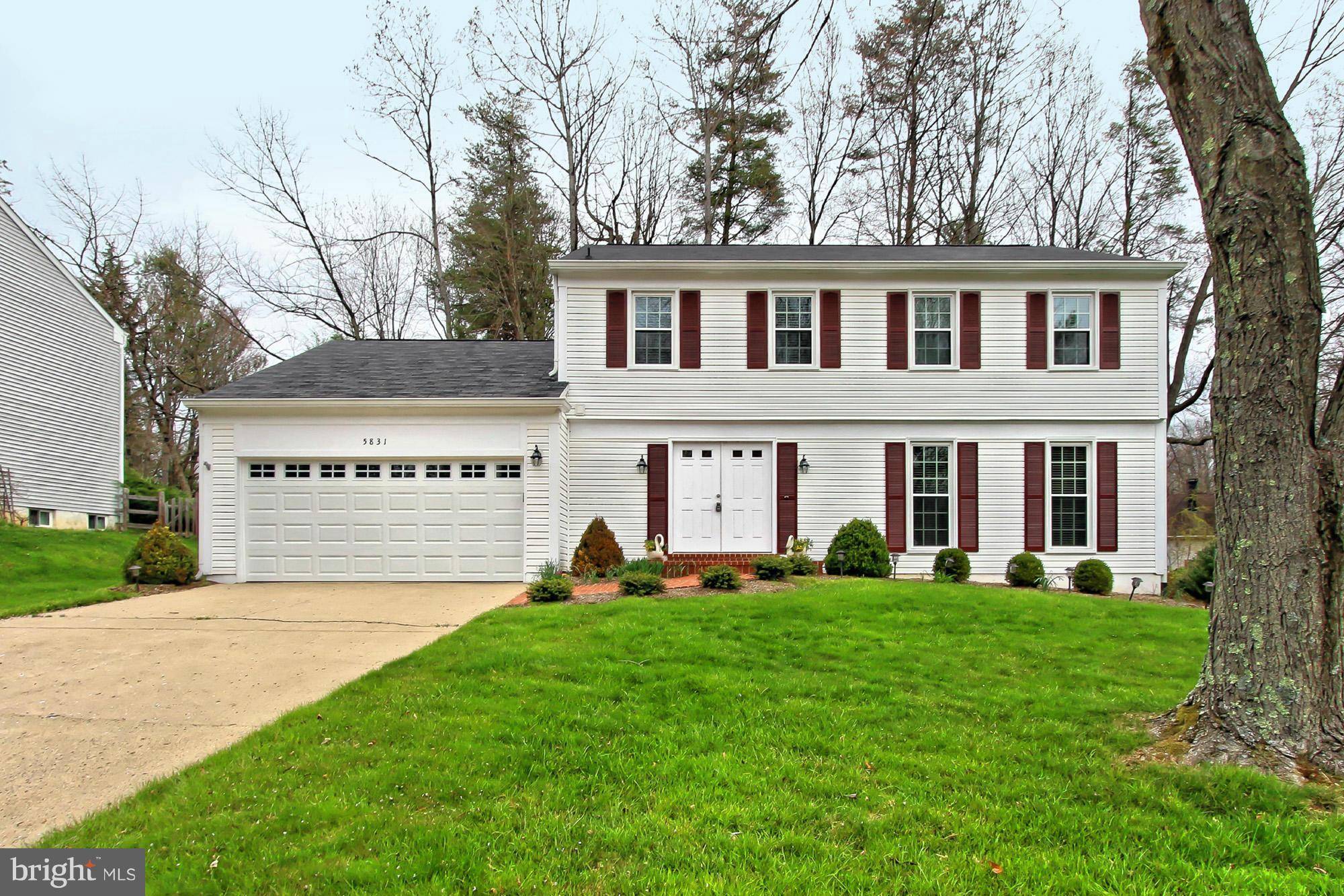 Burke, VA 22015,5831 OAK LEATHER DR