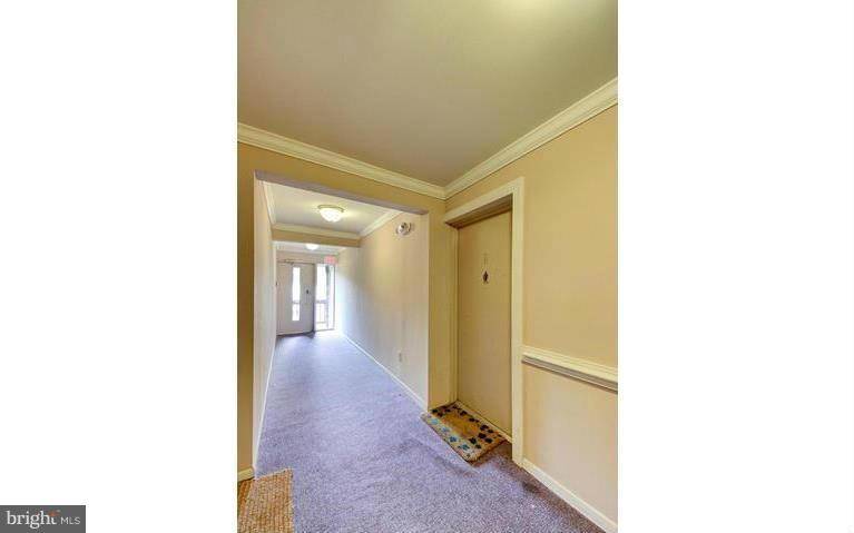 Springfield, VA 22152,5805 ROYAL RIDGE DR #H