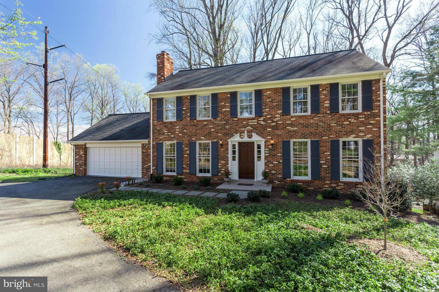 Mclean, VA 22101,7048 ARBOR LN