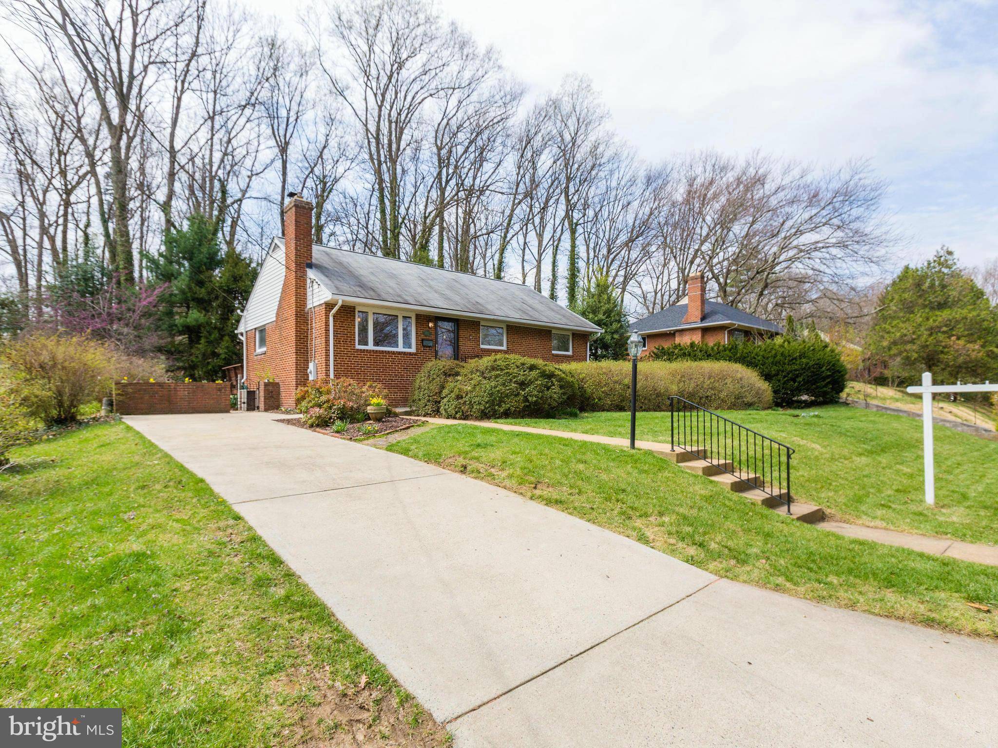 Annandale, VA 22003,3722 RODES CT