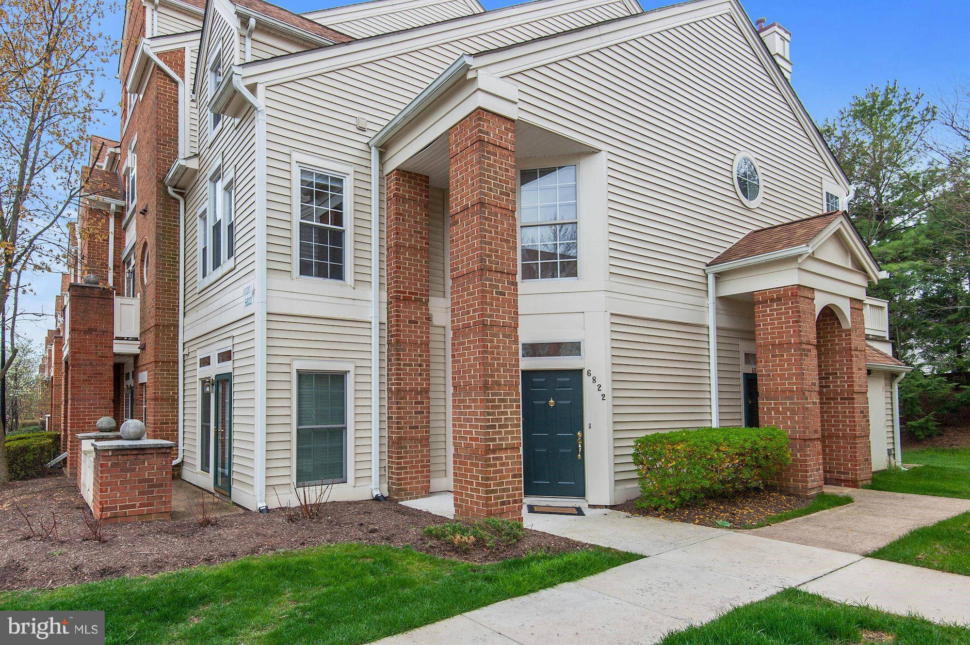 Alexandria, VA 22315,6822 BRINDLE HEATH WAY #242