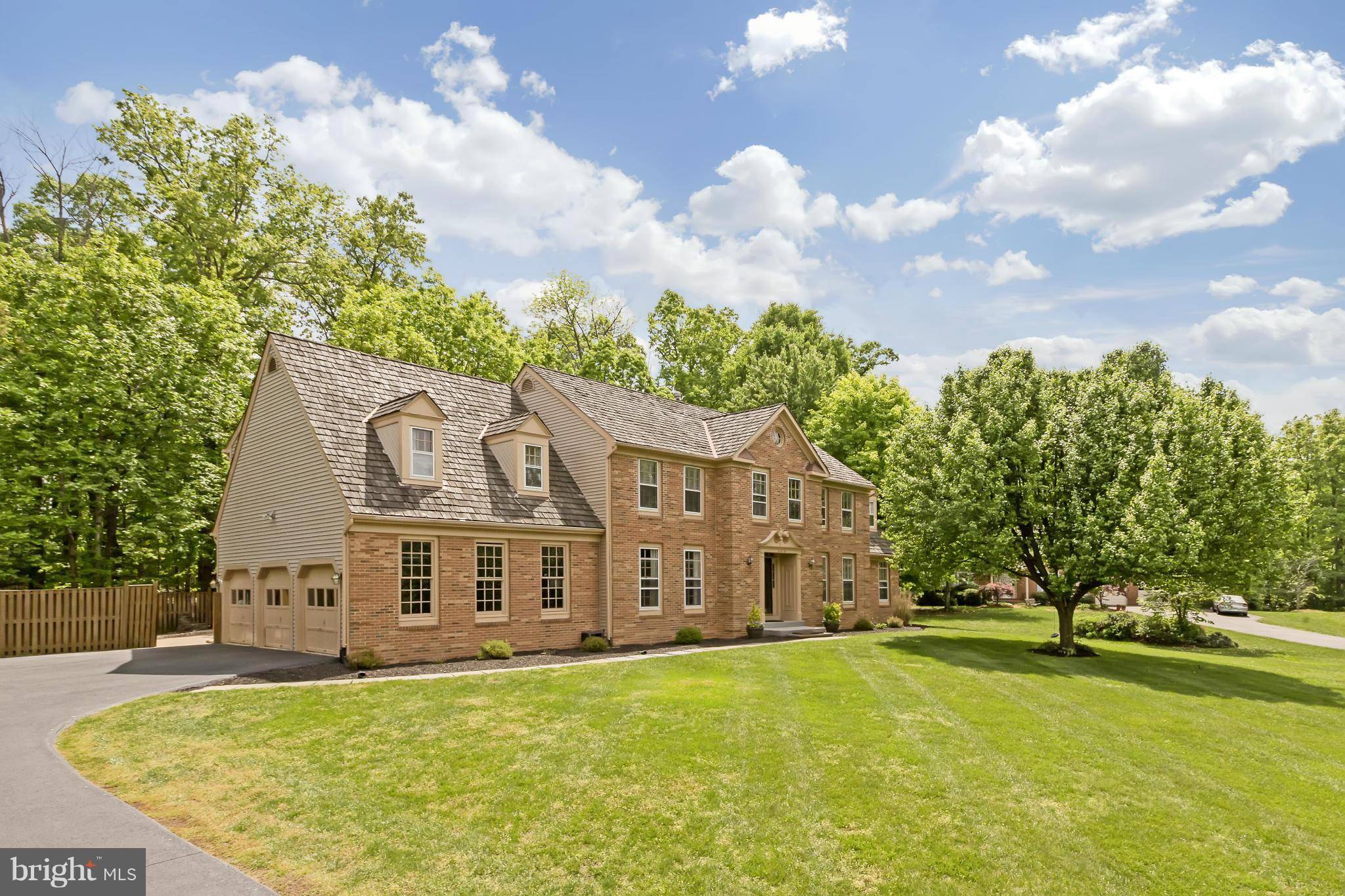 Clifton, VA 20124,6419 WOODLAND RUN CT