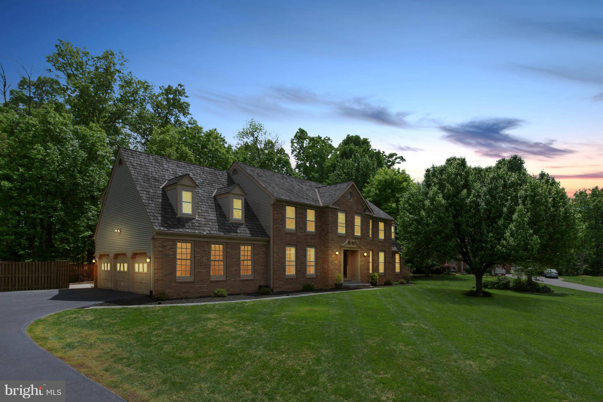 Clifton, VA 20124,6419 WOODLAND RUN CT