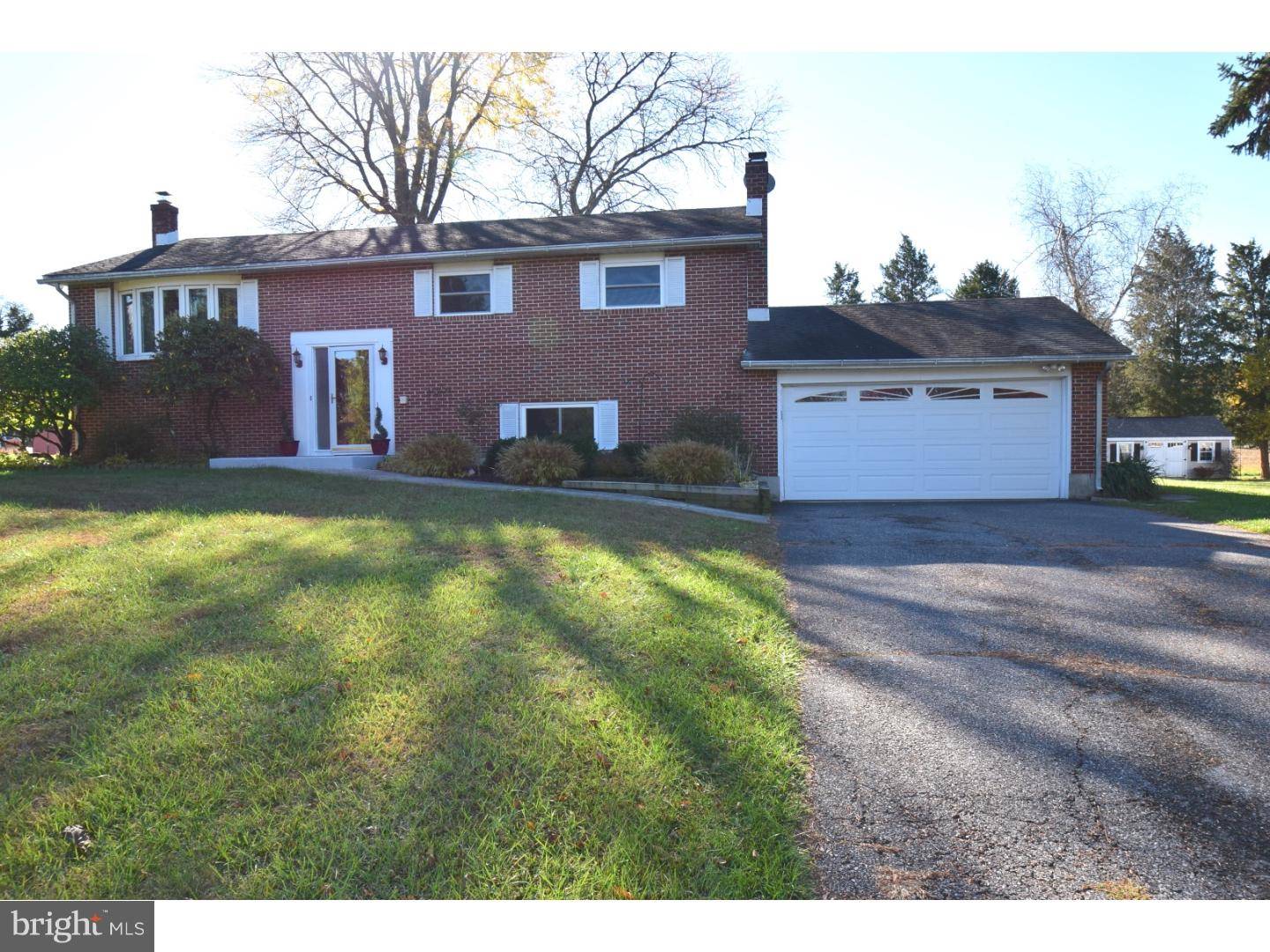 Center Valley, PA 18034,3756 CLOVER DR