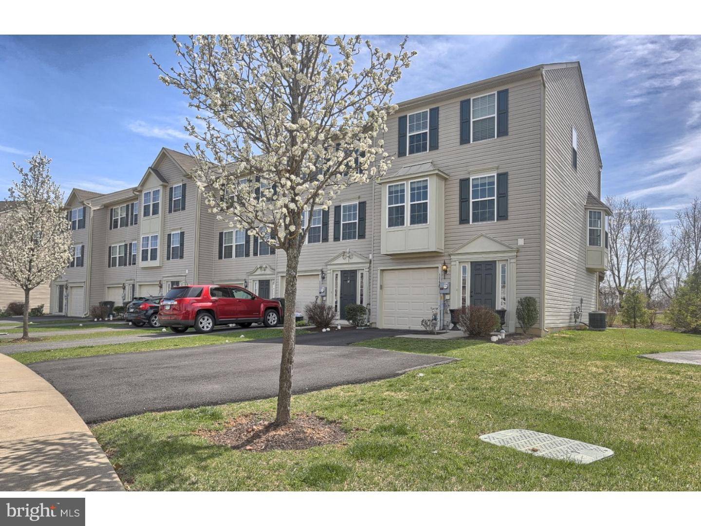 Breinigsville, PA 18031,1098 SPARROW WAY #21