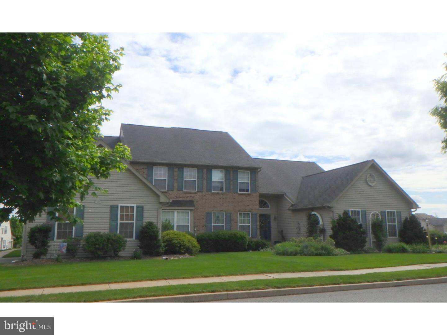 Macungie, PA 18062,6106 TIMBERKNOLL DR