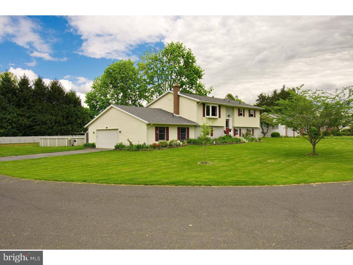 Center Valley, PA 18034,3789 CLOVER DR