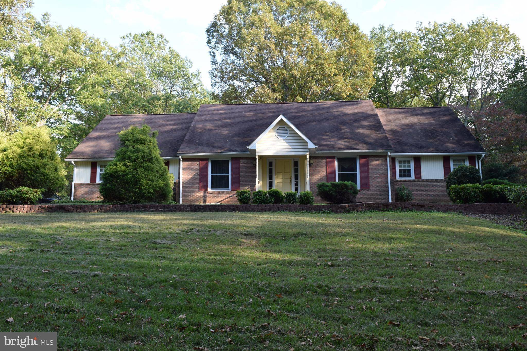 Culpeper, VA 22701,16361 LAKE FRONT CT