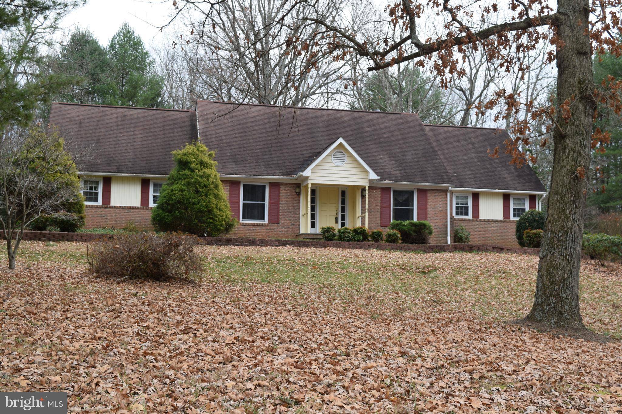 Culpeper, VA 22701,16361 LAKE FRONT CT